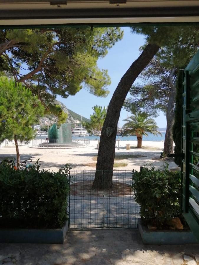 Omis Apartment On The Beach מראה חיצוני תמונה