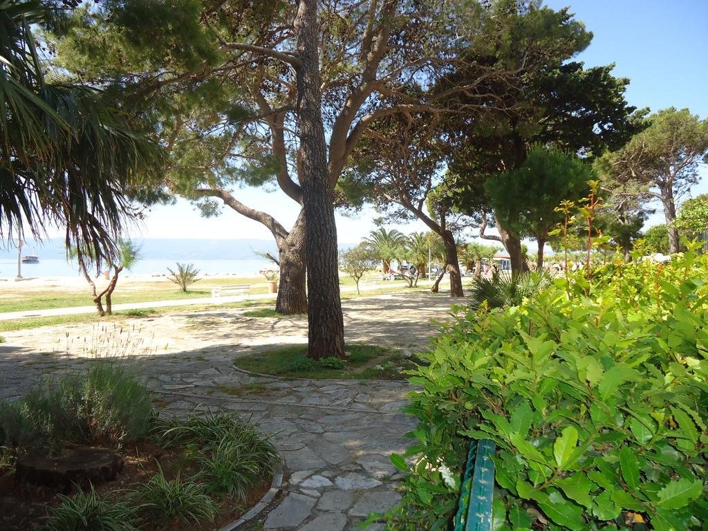 Omis Apartment On The Beach מראה חיצוני תמונה