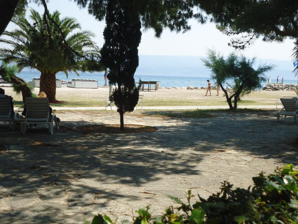 Omis Apartment On The Beach מראה חיצוני תמונה