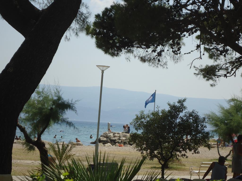 Omis Apartment On The Beach מראה חיצוני תמונה