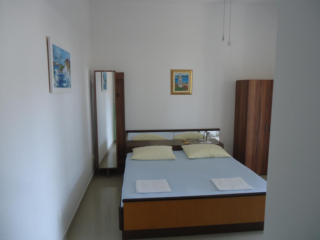 Omis Apartment On The Beach מראה חיצוני תמונה